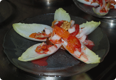 <a href="/recipes/146"><img alt="Titelsschrift" src="/system/rectitles/CAPS_Orangen-Chicorée-Salat.png?1263666344" /></a>