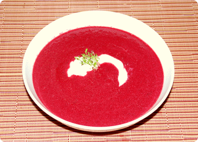 <a href="/recipes/152"><img alt="Titelsschrift" src="/system/rectitles/CAPS_Randen-Kokosnuss-Suppe.png?1264260164" /></a>
