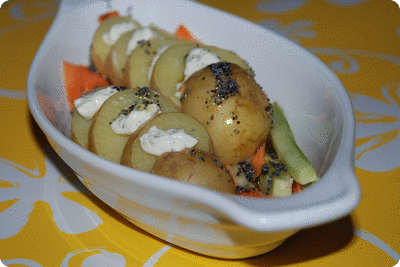 <a href="/recipes/39"><img alt="Titelsschrift" src="/system/rectitles/CAPS_Sommerkartoffeln.png?1279912602" /><img alt="Titelsschrift" src="/system/rectitles/mit.png?1261750185" /><img alt="Titelsschrift" src="/system/rectitles/Mohn-Öl.png?1279912602" /></a>
