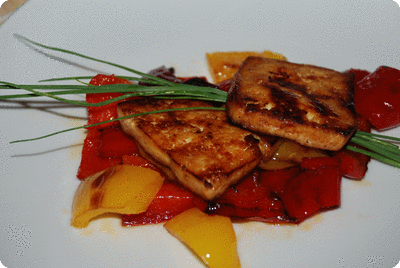 <a href="/recipes/273"><img alt="Titelsschrift" src="/system/rectitles/CAPS_Honig-Tofu.png?1288518563" /><img alt="Titelsschrift" src="/system/rectitles/auf.png?1261750186" /><img alt="Titelsschrift" src="/system/rectitles/Peperonibett.png?1288518563" /></a>