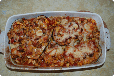 <a href="/recipes/23"><img alt="Titelsschrift" src="/system/rectitles/CAPS_Gefüllte,.png?1261750185" /><img alt="Titelsschrift" src="/system/rectitles/überbackene.png?1261750185" /><img alt="Titelsschrift" src="/system/rectitles/Auberginen.png?1261750185" /></a>