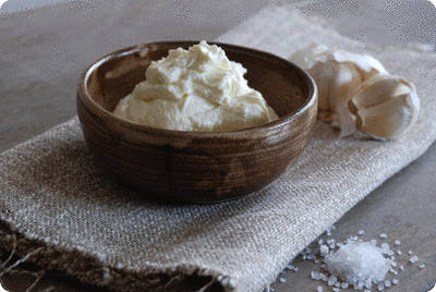 <a href="/recipes/375"><img alt="Titelsschrift" src="/system/rectitles/CAPS_Labneh.png?1322773186" /></a>