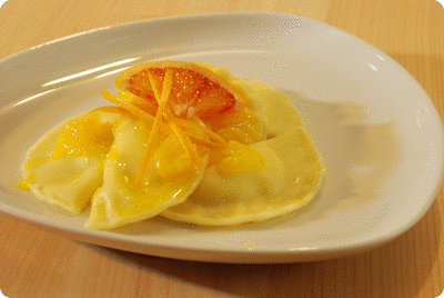 <a href="/recipes/389"><img alt="Titelsschrift" src="/system/rectitles/CAPS_Orangen-Ravioli.png?1325882118" /></a>