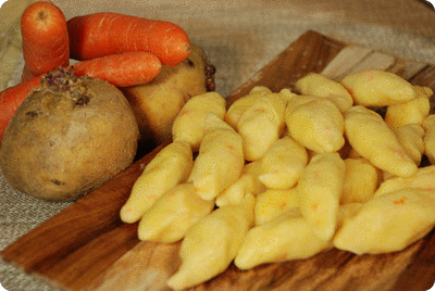 <a href="/recipes/391"><img alt="Titelsschrift" src="/system/rectitles/CAPS_Schupfnudeln.png?1326019944" /></a>