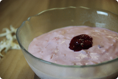 <a href="/recipes/405"><img alt="Titelsschrift" src="/system/rectitles/CAPS_Meerrettichsauce.png?1330202936" /></a>