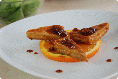 <a href="/recipes/406"><img alt="Titelsschrift" src="/system/rectitles/CAPS_Glasierter.png?1277977634" /><img alt="Titelsschrift" src="/system/rectitles/Orangentofu.png?1330272052" /></a>