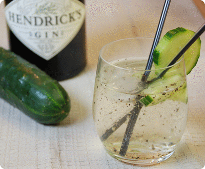 <a href="/recipes/414"><img alt="Titelsschrift" src="/system/rectitles/CAPS_Hendrick's.png?1335112758" /><img alt="Titelsschrift" src="/system/rectitles/Gin.png?1335112758" /><img alt="Titelsschrift" src="/system/rectitles/Tonic.png?1335112758" /></a>