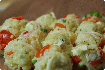 <a href="/recipes/415"><img alt="Titelsschrift" src="/system/rectitles/CAPS_Gemüse-Reis-Bällchen.png?1335125141" /></a>