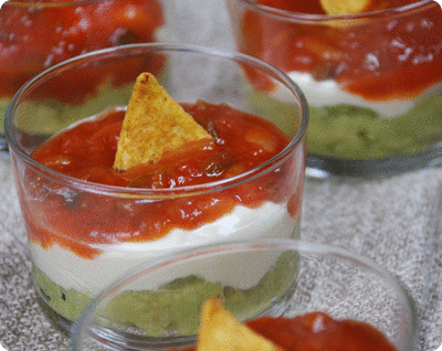 <a href="/recipes/429"><img alt="Titelsschrift" src="/system/rectitles/CAPS_Guacamole-Dip.png?1342357297" /></a>