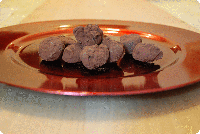 <a href="/recipes/459"><img alt="Titelsschrift" src="/system/rectitles/CAPS_Pflaumen-Truffes.png?1356136045" /></a>