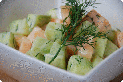 <a href="/recipes/510"><img alt="Titelsschrift" src="/system/rectitles/CAPS_Gurken-Melonen-Salat.png?1374586549" /></a>