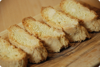 <a href="/recipes/553"><img alt="Titelsschrift" src="/system/rectitles/CAPS_Cantuccini.png?1388184190" /></a>