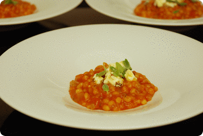 <a href="/recipes/568"><img alt="Titelsschrift" src="/system/rectitles/CAPS_Tomatengersotto.png?1389907631" /><img alt="Titelsschrift" src="/system/rectitles/mit.png?1261750185" /><img alt="Titelsschrift" src="/system/rectitles/Feta.png?1389907631" /></a>