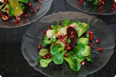 <a href="/recipes/569"><img alt="Titelsschrift" src="/system/rectitles/CAPS_Nüsslisalat.png?1290452563" /><img alt="Titelsschrift" src="/system/rectitles/mit.png?1261750185" /><img alt="Titelsschrift" src="/system/rectitles/Lauch.png?1261750188" /><img alt="Titelsschrift" src="/system/rectitles/und.png?1261750185" /><img alt="Titelsschrift" src="/system/rectitles/scharfen.png?1389976456" /><img alt="Titelsschrift" src="/system/rectitles/Randen.png?1389976456" /></a>