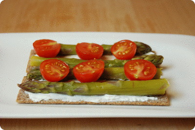 <a href="/recipes/587"><img alt="Titelsschrift" src="/system/rectitles/CAPS_Spargelcracker.png?1398673673" /></a>