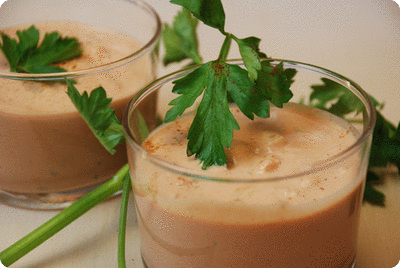 <a href="/recipes/637"><img alt="Titelsschrift" src="/system/rectitles/CAPS_Cocktailsauce.png?1419165207" /></a>