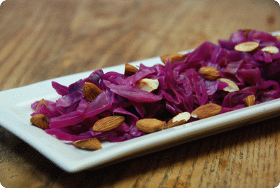 <a href="/recipes/715"><img alt="Titelsschrift" src="/system/rectitles/CAPS_Blaukraut.png?1450834626" /></a>