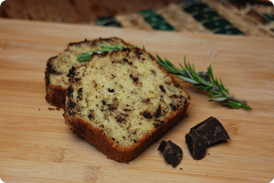 <a href="/recipes/729"><img alt="Titelsschrift" src="/system/rectitles/CAPS_Rosmarin-Olivenöl-Schokokuchen.png?1458255532" /></a>