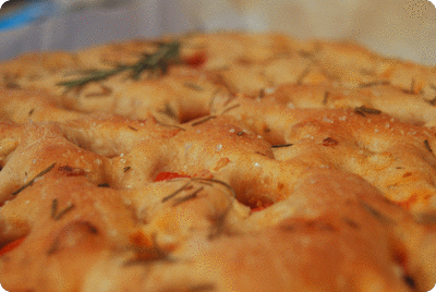 <a href="/recipes/758"><img alt="Titelsschrift" src="/system/rectitles/CAPS_Tomatenfocaccia.png?1476731989" /></a>