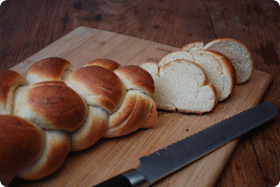 <a href="/recipes/775"><img alt="Titelsschrift" src="/system/rectitles/CAPS_Veganer.png?1426327707" /><img alt="Titelsschrift" src="/system/rectitles/Zopf.png?1483912979" /></a>